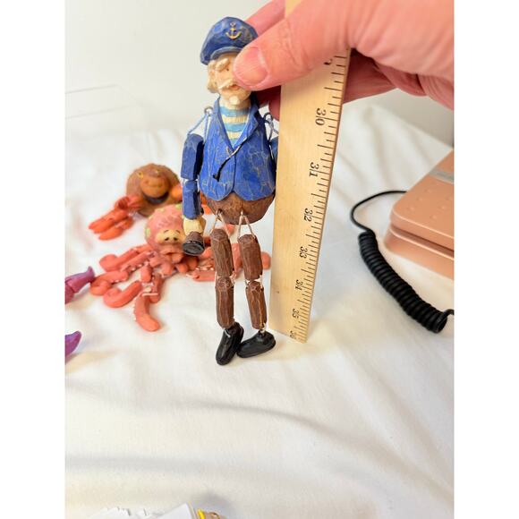 Vintage 6 Anthromorphic Nautical Figurines Sailor with Seacrratures Sitters - Picture 13 of 13